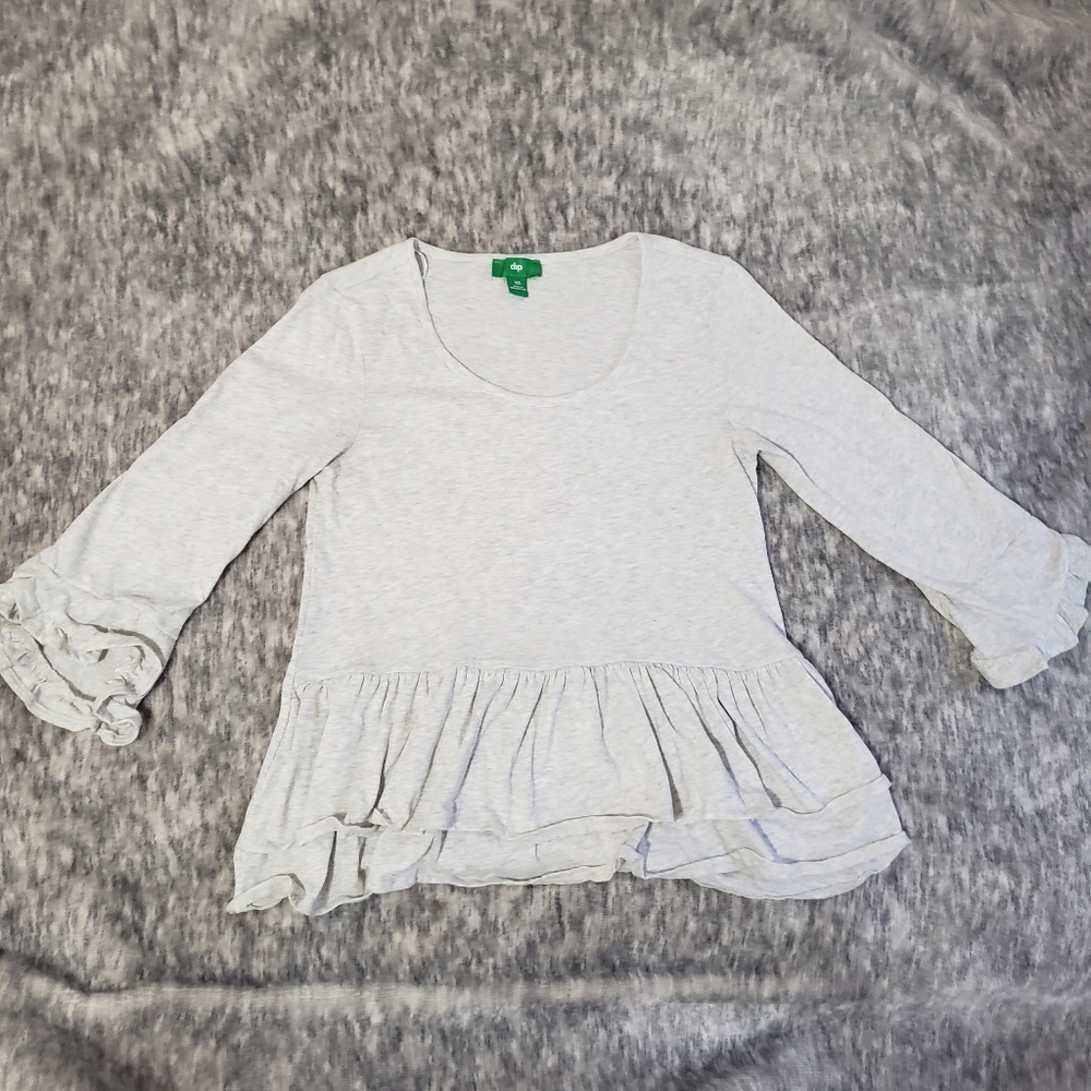 Dip ruffle top